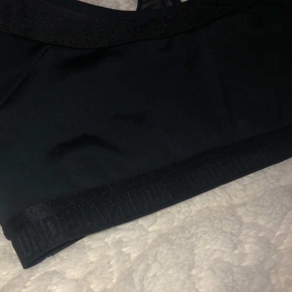 Underarmour Sports Bra - Picture 3 of 4